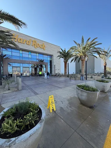 Commercial Landscape Maintenance